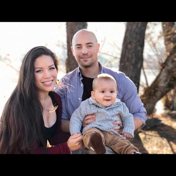 Meet your Posher, Adrianne - Picture 3 of 4